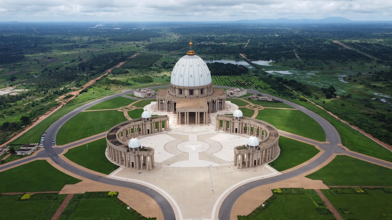 Basilique Notre-Dame de la Paix, Yamoussoukro